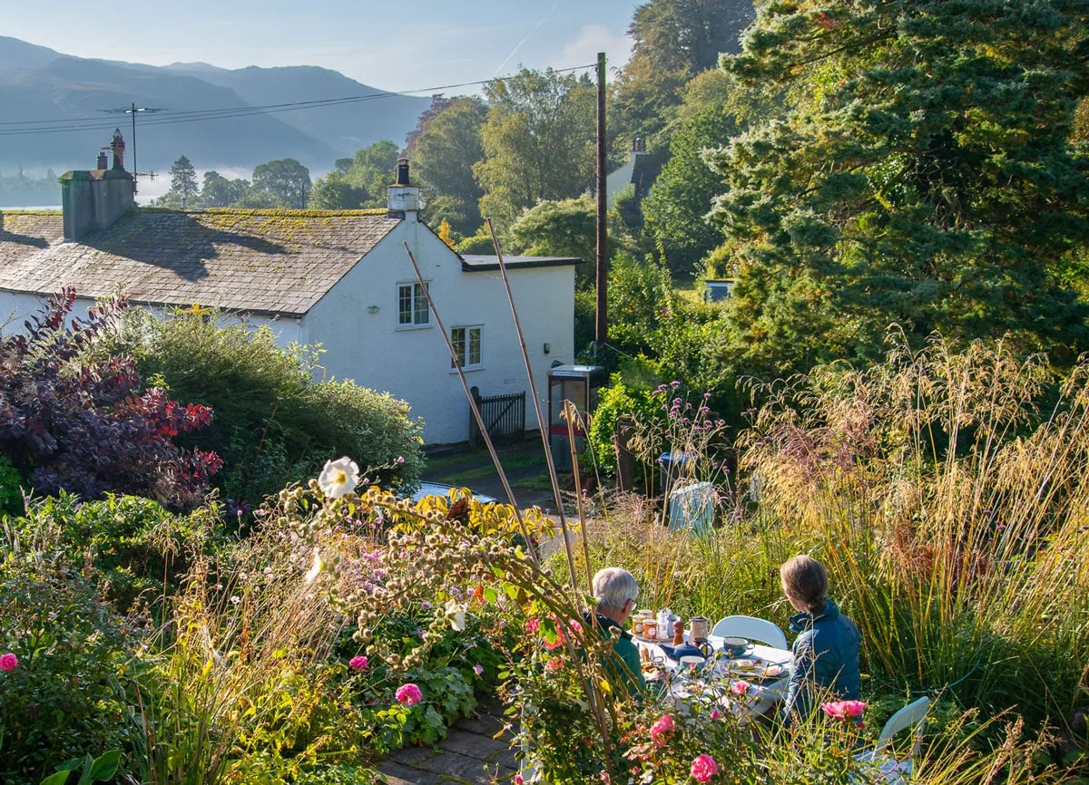 Breakfast in the garden