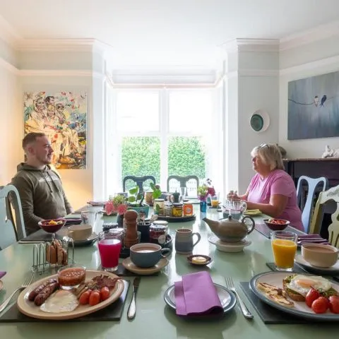 Chatty dining room